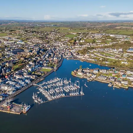 Ardkilly Ridge, Town,sleeps 8 * Kinsale